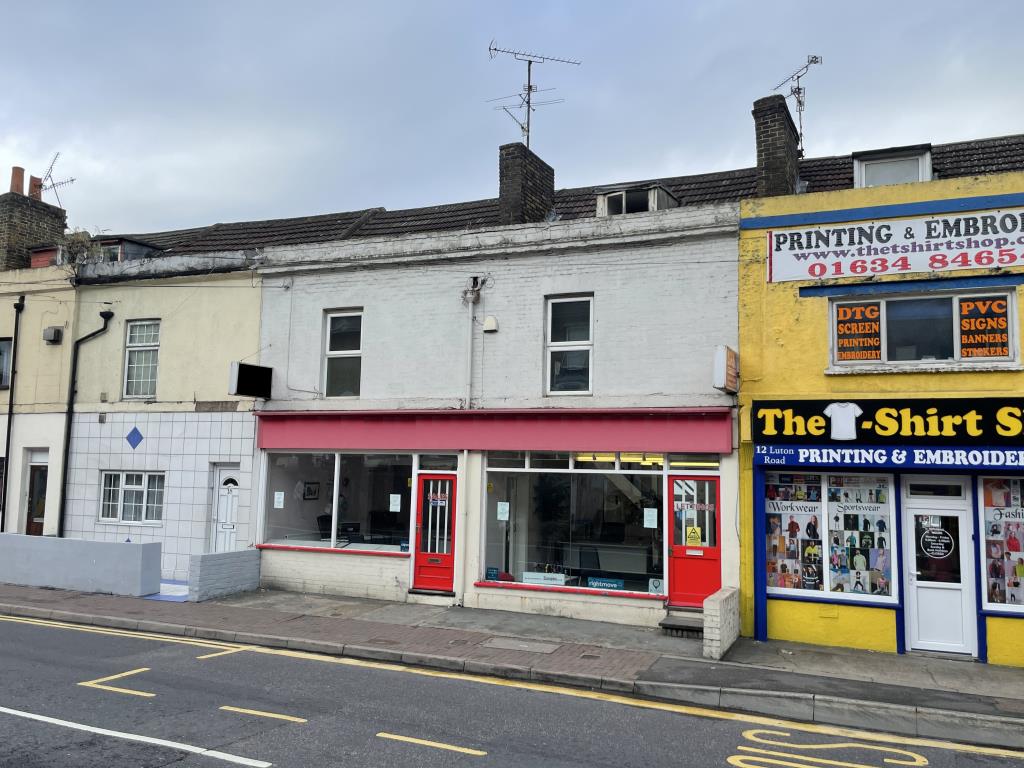 Lot: 130 - LARGE ADJOINING PROPERTIES WITH LAND TO REAR WITH PREVIOUS PLANNING PERMISSION FOR CONVERSION - 